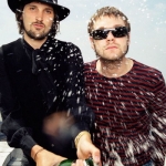 Kasabian ���������� � ������� ����� Official UK Albums Chart