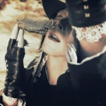 IAMX �������� ����� ��������� I Come With Knives