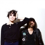 Crystal Castles �������� � ���� �������