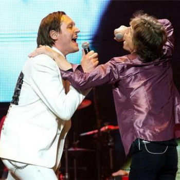 �������� Arcade Fire �������� ������ � The Rolling Stones � ��������