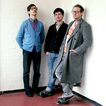�������� Young Knives �������� � ������ �� ��������� ���������  Selector Live 