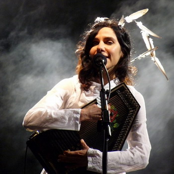 PJ Harvey �������� ����� ���� �����  Red Right Hand  ��� �������  ������ �������� 