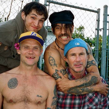 Red Hot Chili Peppers �������� ����� ������ �� ������ 2015 ����