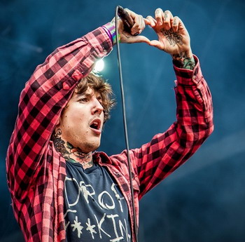 �������� Bring Me The Horizon ��������� �������������� ������ ������
