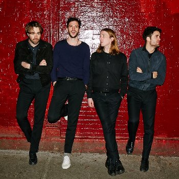 The Vaccines ���������� ������  English Graffiti  � ������ � �����-����������